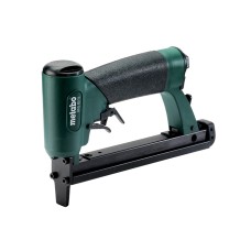 Пневматический скобозабиватель Metabo DKG 80/16