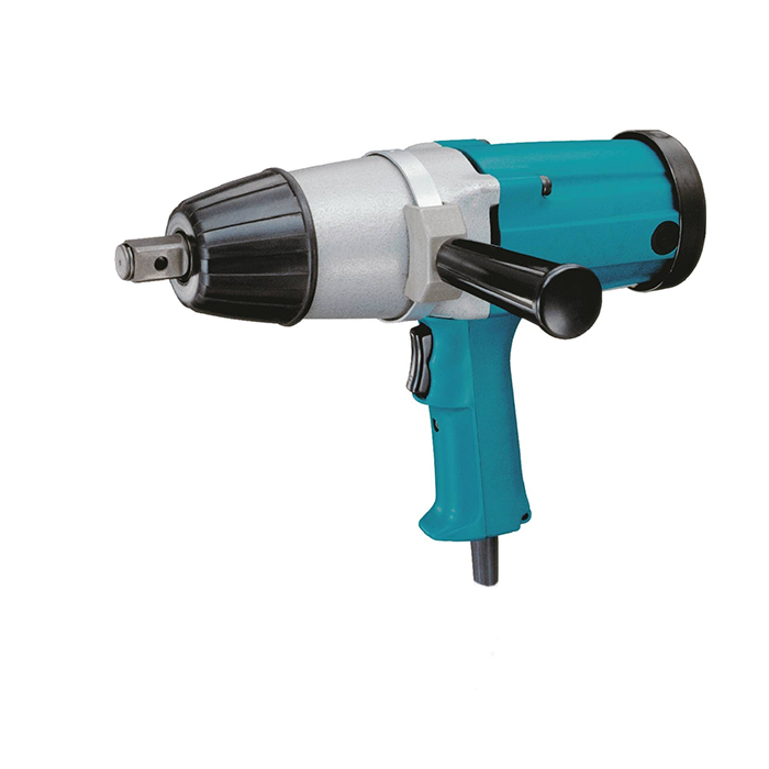 Сетевой ударный гайковерт Makita 69..